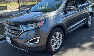 2018 Ford Edge Titanium
