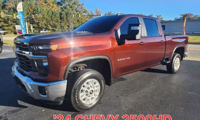2024 Chevrolet Silverado HD LT