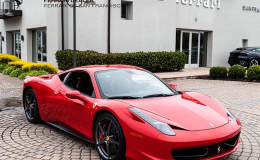 2015 Ferrari 458 Italia Coupe