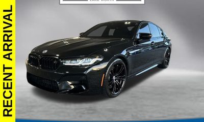 2023 BMW M5