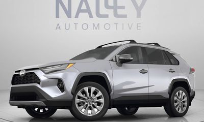 2023 Toyota RAV4 SE