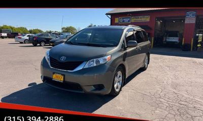 2011 Toyota Sienna LE