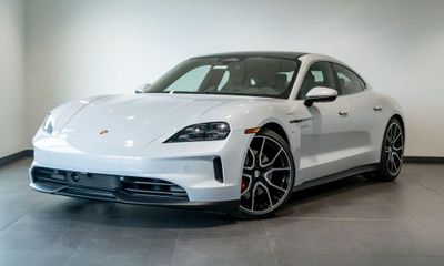 2026 Porsche Taycan 4S