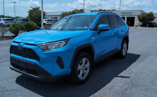2019 Toyota RAV4 LE HV