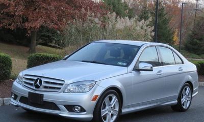 2010 Mercedes-Benz C-Class C300