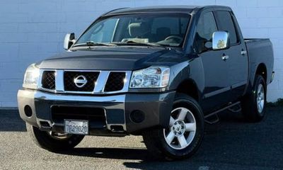 2004 Nissan Titan SE