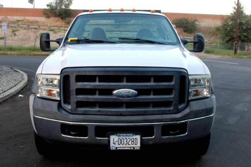2007 Ford F-450 — a typically priced live listing