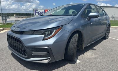 2020 Toyota Corolla SE CVT
