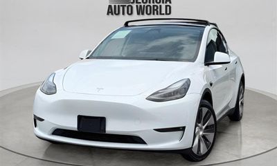 2023 Tesla Model Y Long Range