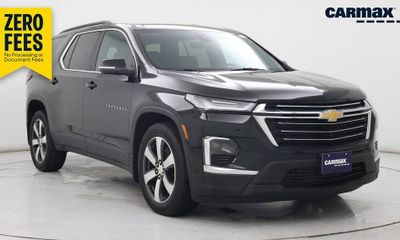 2023 Chevrolet Traverse LT