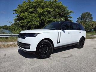 2026 Land Rover Range SE