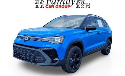 2025 Volkswagen Taos 4MOTION SE Black