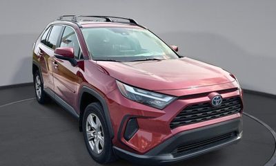 2023 Toyota RAV4 XLE