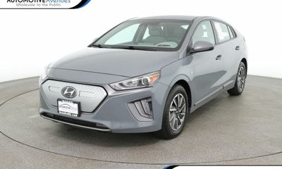 2020 Hyundai Ioniq SE