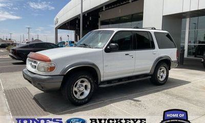 2000 Ford Explorer XLT