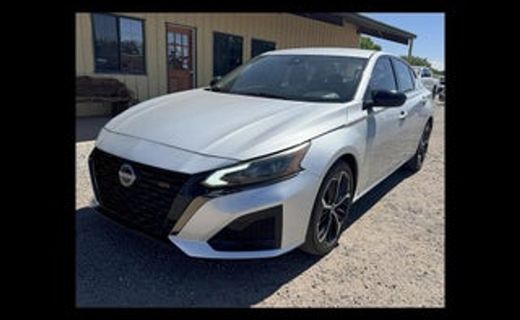 2023 Nissan Altima SR