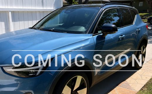 2023 Volvo XC40 Ultimate Dark