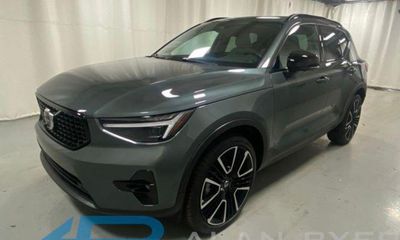 2026 Volvo XC40 Ultra Dark