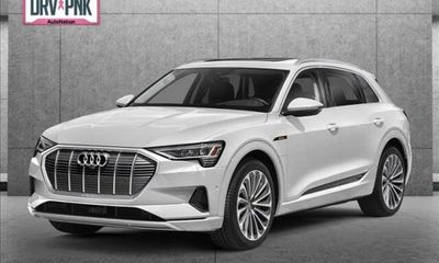 2023 Audi E-Tron Quattro Premium Plus