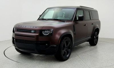 2026 Land Rover Defender 130 X Dynamic