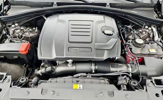 2026 Land Rover Range Velar P250 Dynamic SE