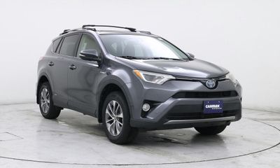 2018 Toyota RAV4 LE Plus XLE
