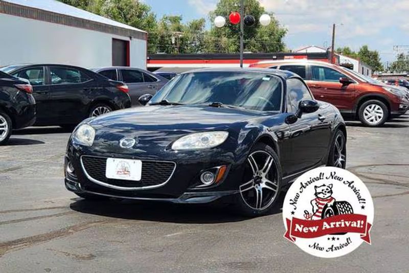 2010 Mazda MX-5 — a typically priced live listing
