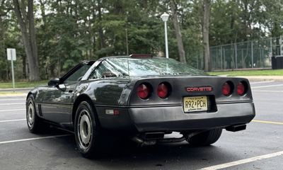 1987 Chevrolet Corvette Base