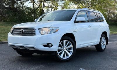 2008 Toyota Highlander Medium