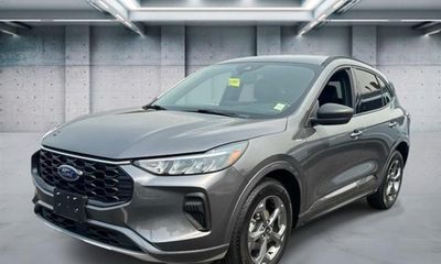 2023 Ford Escape ST Line