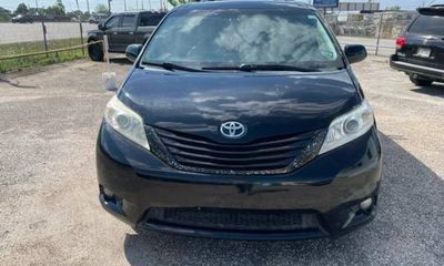 2012 Toyota Sienna XLE