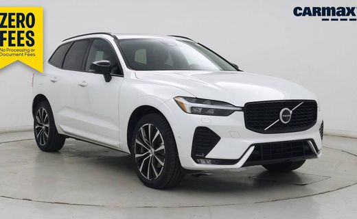 2023 Volvo XC60 Plus Dark