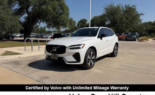 2024 Volvo XC60 Plus Dark