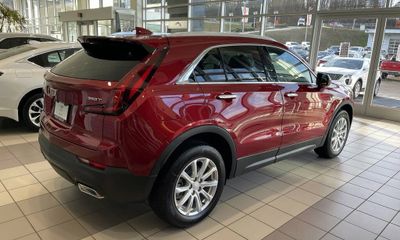 2023 Cadillac XT4 Luxury