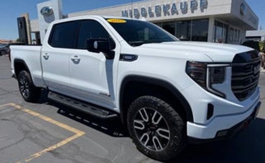 2025 GMC Sierra AT4