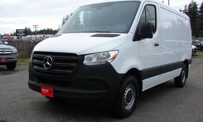 2023 Mercedes-Benz Sprinter 907 VS30