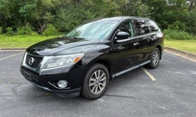 2012 Nissan Pathfinder S