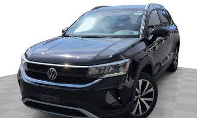 2022 Volkswagen Taos 4Motion SE
