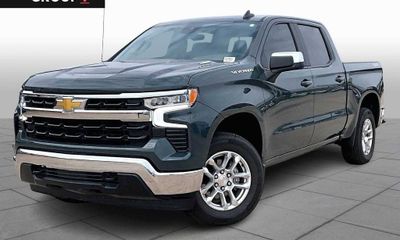 2026 Chevrolet Silverado LT