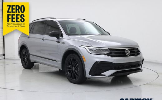 2022 Volkswagen Tiguan SE Black