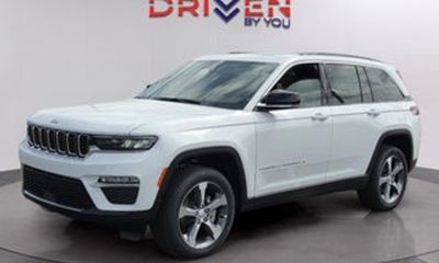 2026 Jeep Grand Cherokee Base Laredo