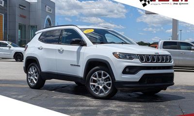 2022 Jeep Compass Latitude LUX Altitude