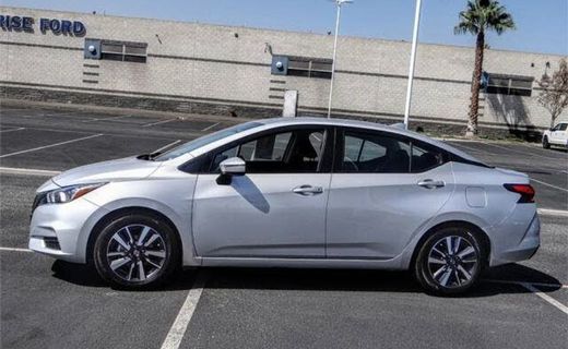 2021 Nissan Versa SV