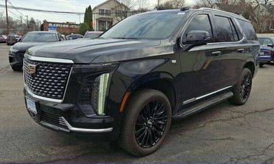 2025 Cadillac Escalade Premium Luxury