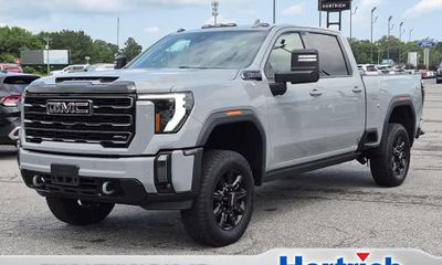 2024 GMC Sierra HD AT4