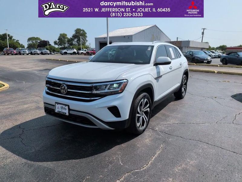 2022 Volkswagen Atlas Cross Sport — a typically priced live listing