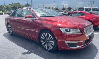 2017 Lincoln MKZ Reserve