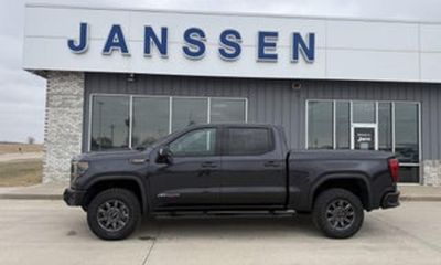 2022 GMC Sierra AT4