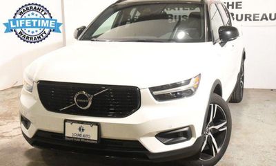 2021 Volvo XC40 R Design