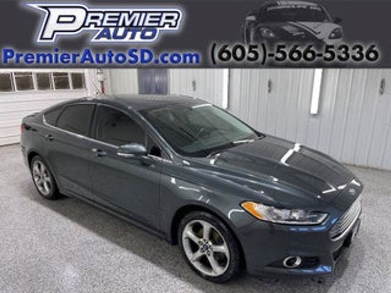 2015 Ford Fusion — a typically priced live listing